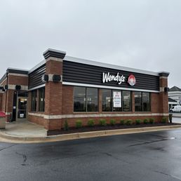 Exterior photo of Wendy's - Warner Robins, Georgia Exterior photo of Wendy's - Warner Robins, Georgia