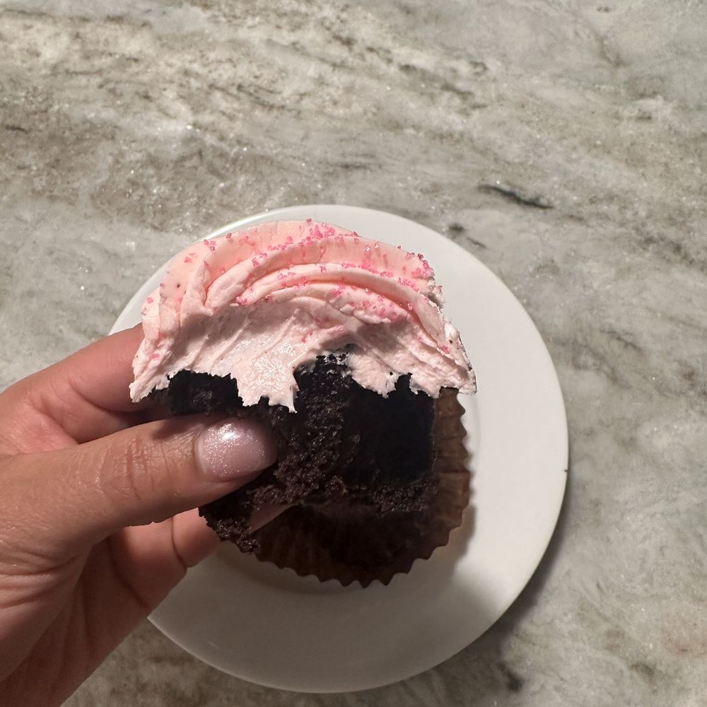 Smallcakes - Syosset - Amazing! - Cupcakes Near Me - Syosset, New York Smallcakes - Syosset - Amazing! - Cupcakes Near Me - Syosset, New York