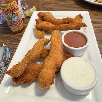 Mimi's Cafe - Chicken tenders (didn't like) - American Near Me - San Diego, California