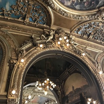 Le Train Bleu - Beautiful architecture. - French Near Me - Paris, 75 Le Train Bleu - Beautiful architecture. - French Near Me - Paris, 75