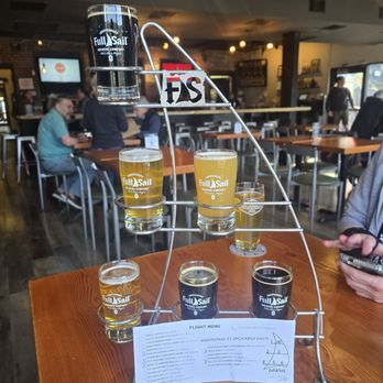 Full Sail Brew Pub - A FULL SAIL of fine brews! - Pubs Near Me - Hood River, Oregon Full Sail Brew Pub - A FULL SAIL of fine brews! - Pubs Near Me - Hood River, Oregon