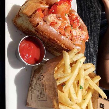 Rustic Root - Lobster Roll - Cocktail Bars Near Me - San Diego, California Rustic Root - Lobster Roll - Cocktail Bars Near Me - San Diego, California