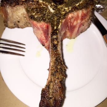 Chi Spacca - The T bone! - Italian Near Me - Los Angeles, California Chi Spacca - The T bone! - Italian Near Me - Los Angeles, California