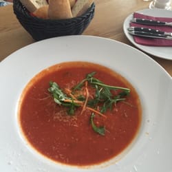 Boulevard Cafe - Tomatten Suppe