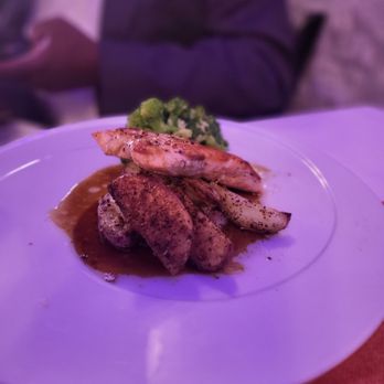 DC Capitol Square Bar & Grill - Comfort Food Near Me - Washington, DC, District of Columbia DC Capitol Square Bar & Grill - Comfort Food Near Me - Washington, DC, District of Columbia