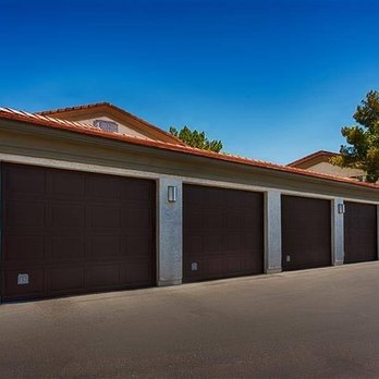 Carlyle Townhomes - Apartments Near Me - Phoenix, Arizona Carlyle Townhomes - Apartments Near Me - Phoenix, Arizona