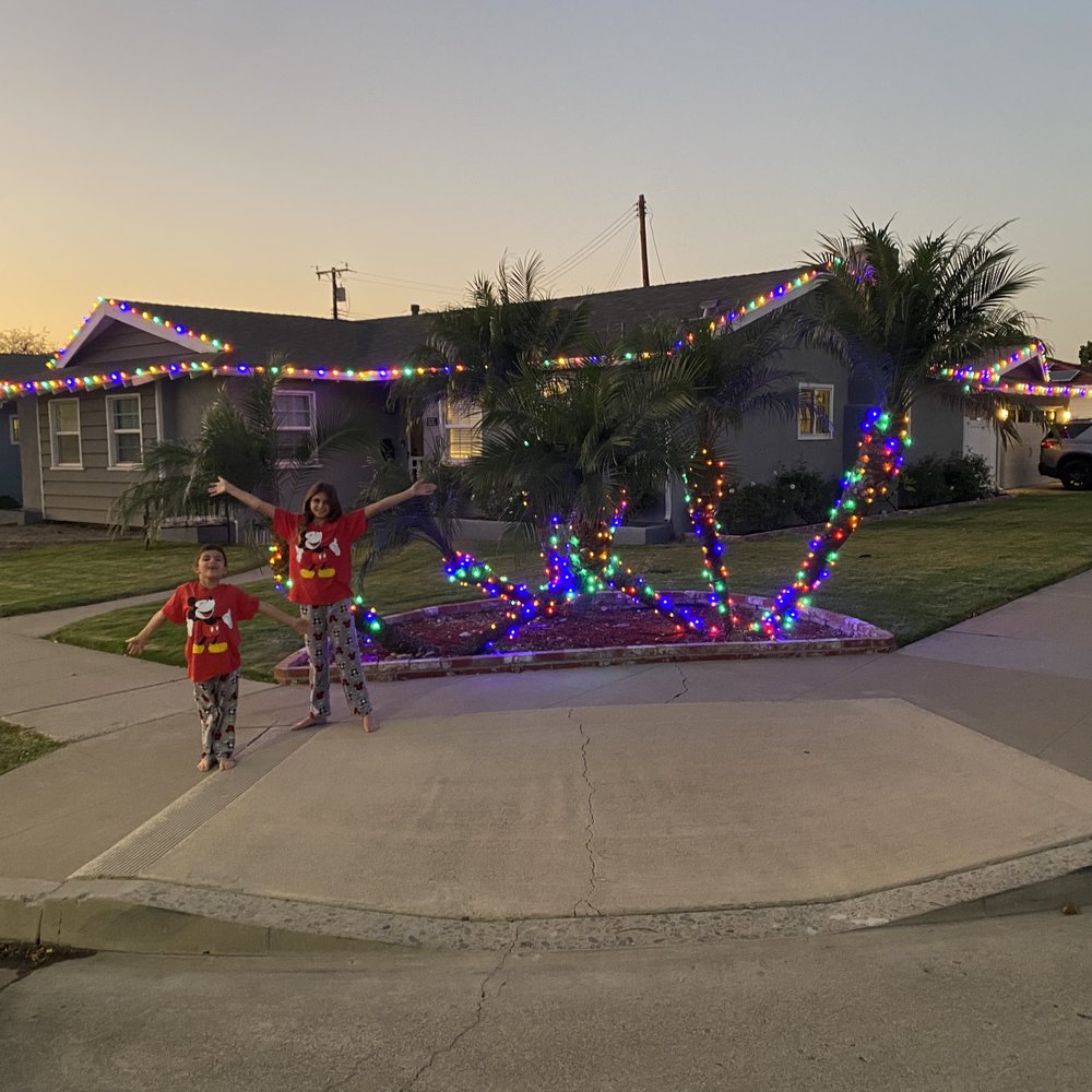 Holiday Light Installations - Holiday Decorating Services Near Me Holiday Light Installations - Holiday Decorating Services Near Me