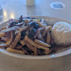 Beef Lomo Saltado