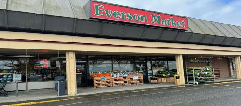 Everson Market Logo