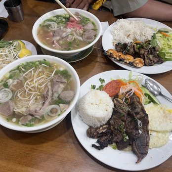 Bun Cha Ca Hoang Yen - Vietnamese Near Me - Vancouver, British Columbia Bun Cha Ca Hoang Yen - Vietnamese Near Me - Vancouver, British Columbia