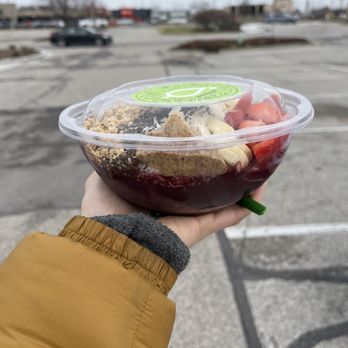 Greenleaf - Açaí bowl w/ almond butter - Juice Bars & Smoothies Near Me - Indianapolis, Indiana