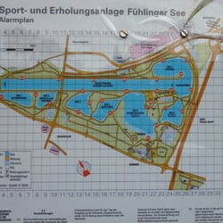 Fühlinger See - Eingang vom Parkplatz an der Industriestraße (im Bild in der Reihe E 15-18)