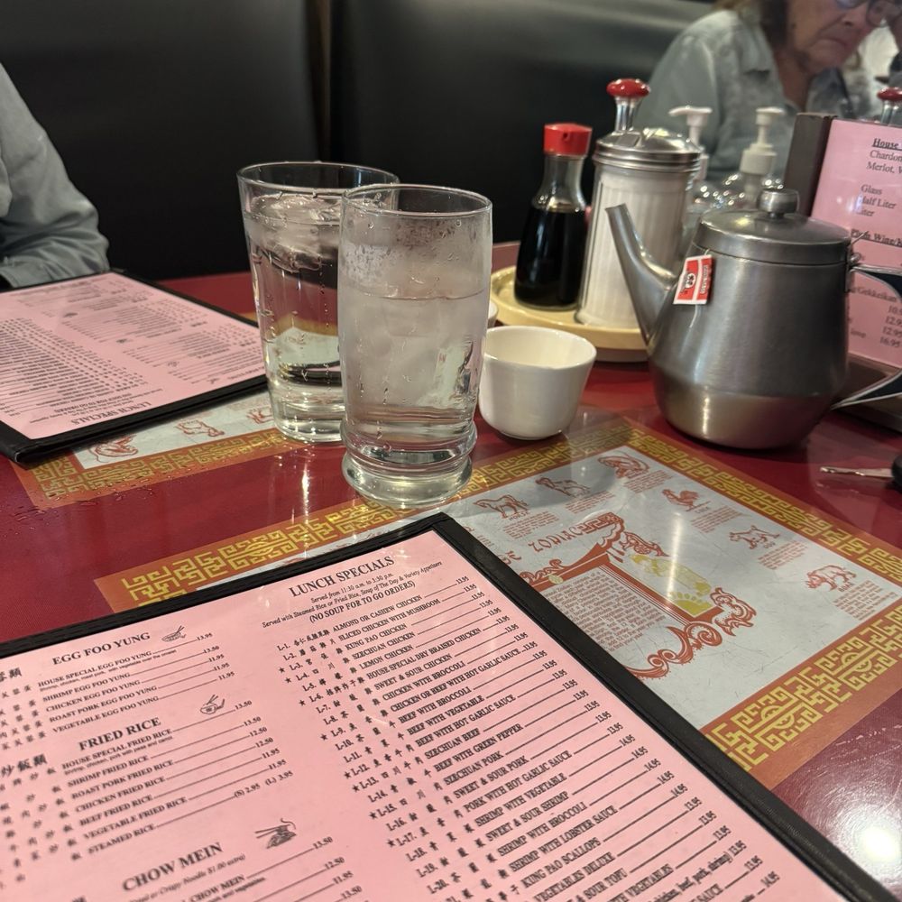 Happy Garden Restaurant - Mom and drinks - Chinese Near Me - Chico, California