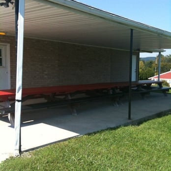 Reeser's Soft Ice Cream - Seating area - Ice Cream & Frozen Yogurt Near Me - Lewisberry, Pennsylvania Reeser's Soft Ice Cream - Seating area - Ice Cream & Frozen Yogurt Near Me - Lewisberry, Pennsylvania