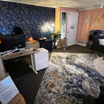Lynne Coaching & Hypnosis - Coaching & Hypnosis Office Workspace: Professional coaching and hypnosis office workspace combining warmth, comfort, and mode... - Hypnosis/Hypnotherapy Near Me - Garden City, Idaho Lynne Coaching & Hypnosis - Coaching & Hypnosis Office Workspace: Professional coaching and hypnosis office workspace combining warmth, comfort, and mode... - Hypnosis/Hypnotherapy Near Me - Garden City, Idaho