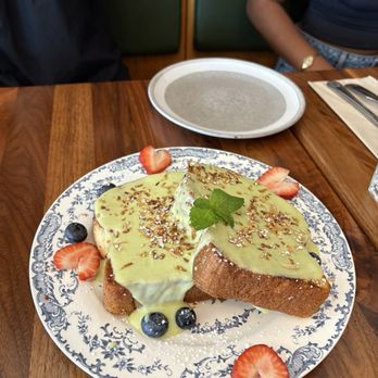 Peak - Pandan Toast - Thai Near Me - Alameda, California