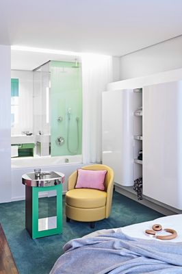 SIDE Design Hotel Hamburg by null