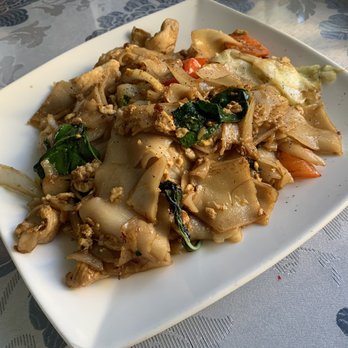 Chang Thai - Pad Kee Mao - Thai Near Me - San Pablo, California Chang Thai - Pad Kee Mao - Thai Near Me - San Pablo, California