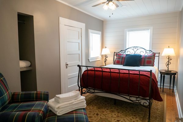 Dahlonega Inn On Main by null