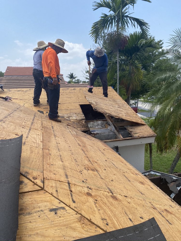 Slide of Hoff's Roofing & Metal Works