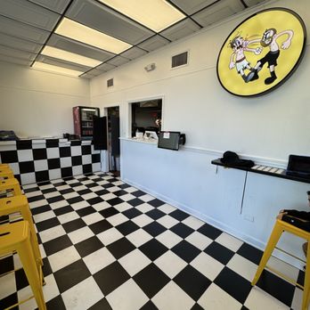 Out Cold - Inside - Burgers Near Me - Schaumburg, Illinois Out Cold - Inside - Burgers Near Me - Schaumburg, Illinois