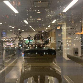 Hyatt Regency Chicago - Not a bad gym to continue my run streak. River views - Hotels Near Me - Chicago, Illinois Hyatt Regency Chicago - Not a bad gym to continue my run streak. River views - Hotels Near Me - Chicago, Illinois
