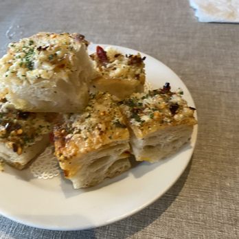 Restaurante Caesar's - Garlic bread. Omg - Salad Near Me - Tijuana, BCN Restaurante Caesar's - Garlic bread. Omg - Salad Near Me - Tijuana, BCN