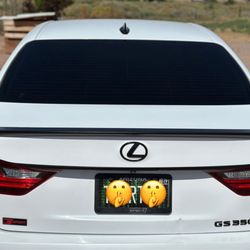Fade To Black - Chrome delete emblem Wrapped antenna fin Wrapped spoiler