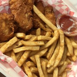 Oga Madam Kitchen - 6 Pieces Fried Chicken and French Fries