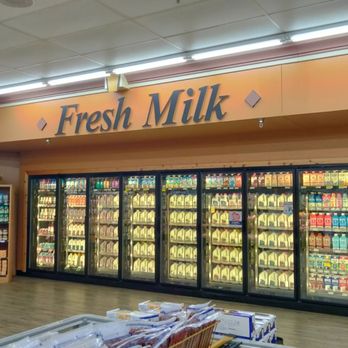 Dick's Fresh Market - Grocery Near Me - Menomonie, Wisconsin