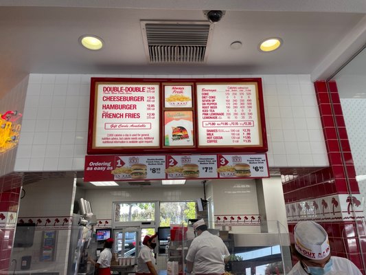 In-N-Out Burger by null