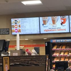 Dunkin' - Ordering counter