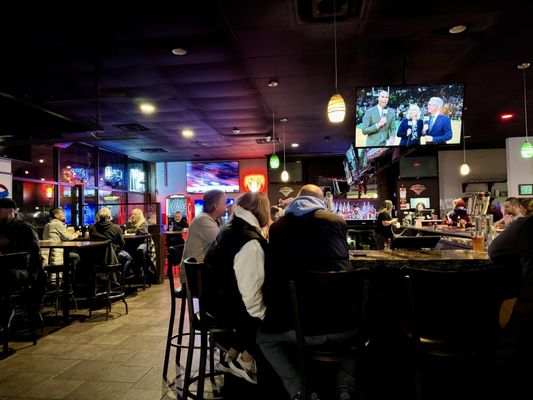 Coom's Corner Sports Grill by null