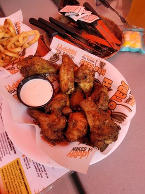 Hooters of Fresh Meadows by null