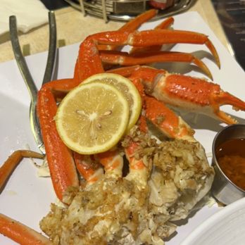 Nico's Pier 38 - Snow crab - Seafood Near Me - Honolulu, Hawaii