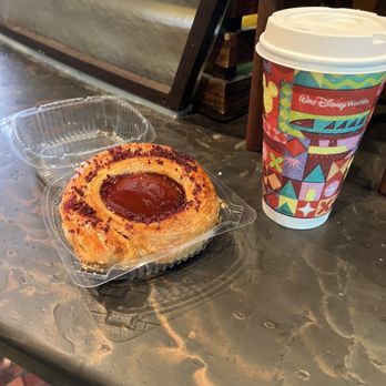 Kona Cafe - Guava danish and vanilla latte - Sushi Bars Near Me - Lake Buena Vista, Florida
