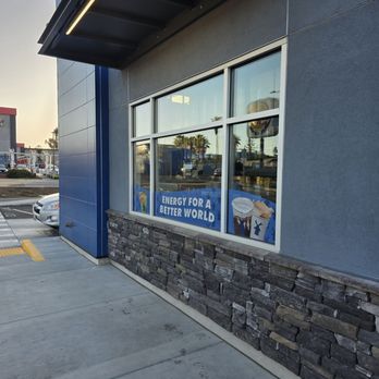 Dutch Bros Coffee - Juice Bars & Smoothies Near Me - Chula Vista, California