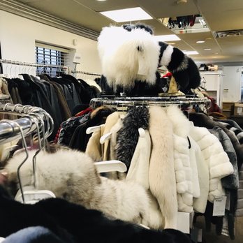 Elmar Furs - Women's Clothing Near Me - Oak Park, Michigan Elmar Furs - Women's Clothing Near Me - Oak Park, Michigan