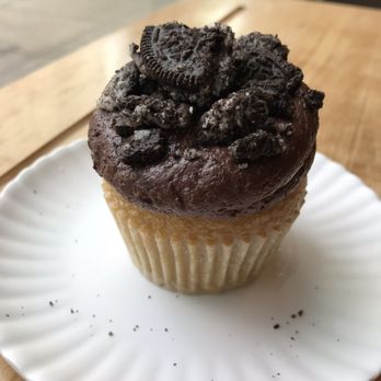 Molly's Cupcakes - Build-your-own cupcake. Vanilla base, chocolate frosting, and Oreo topping (all vegan) - Cupcakes Near Me - Chicago, Illinois