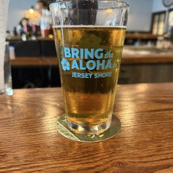 Heights 27 Bar and Grill - Draft Beer, cold and delicious. Tap is always fresh unlike a few other establishments.