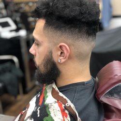 Soledad Barber Shop - Skin fade and beard line up