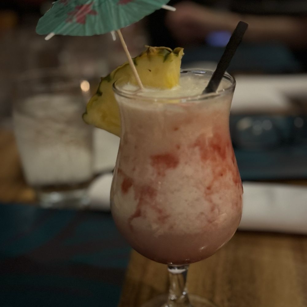 Leilani's On The Beach - Lava Flow - Seafood Near Me - Lahaina, Hawaii