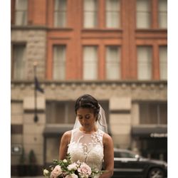 Golden Lashes - Bridal makeup