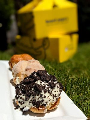 Beard Papa's by null