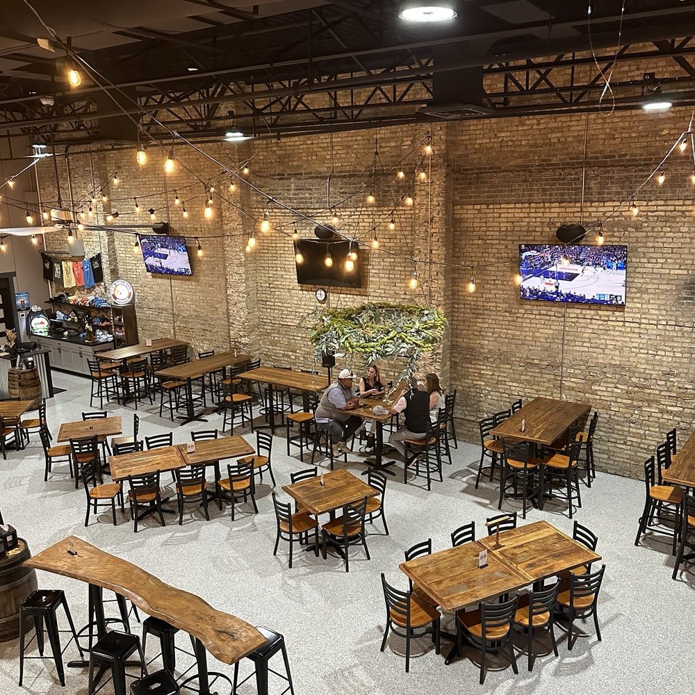 Geneva Taphouse - Beer Bar Near Me - Lake Geneva, Wisconsin
