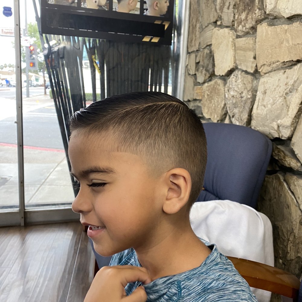 The Gentlemens Blade - Barbers Near Me - South Gate, California