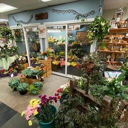 DeNigris Garden Center