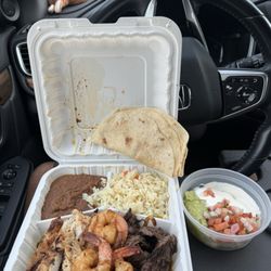 Abi Azteca Grill & Bar - Fajita abi $20.95 (instagram: @issa.cheatday)
