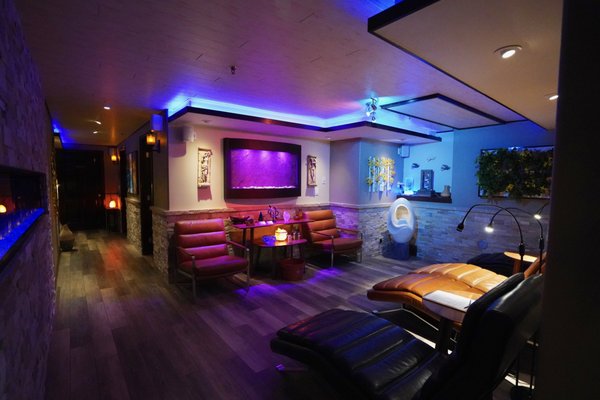 Mt. Royal Spa by null