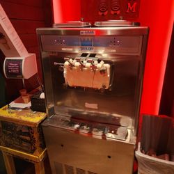 Gringo's Mexican Kitchen - Soft serve ice cream machine